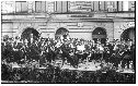 po r. 1930, orchestr Rudolfa Rákosníka před radnicí